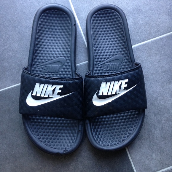 slips nike